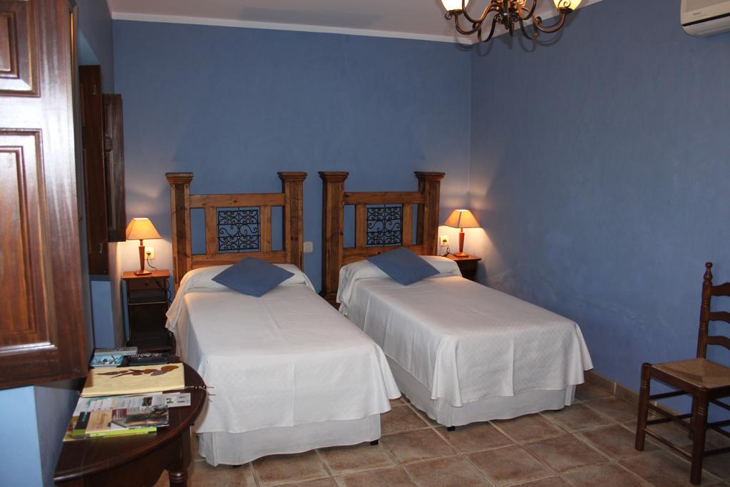 Mesa Del Conde Hotel San Felices de los Gallegos Ruang foto