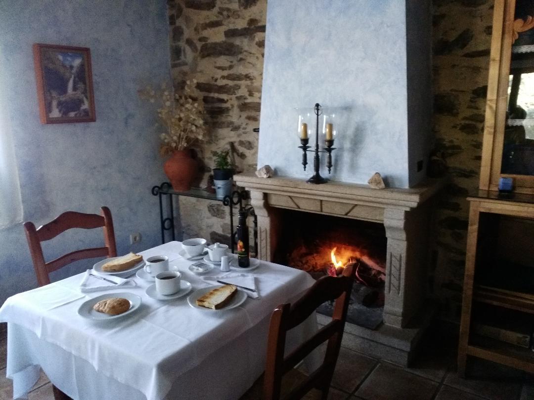 Mesa Del Conde Hotel San Felices de los Gallegos Bagian luar foto